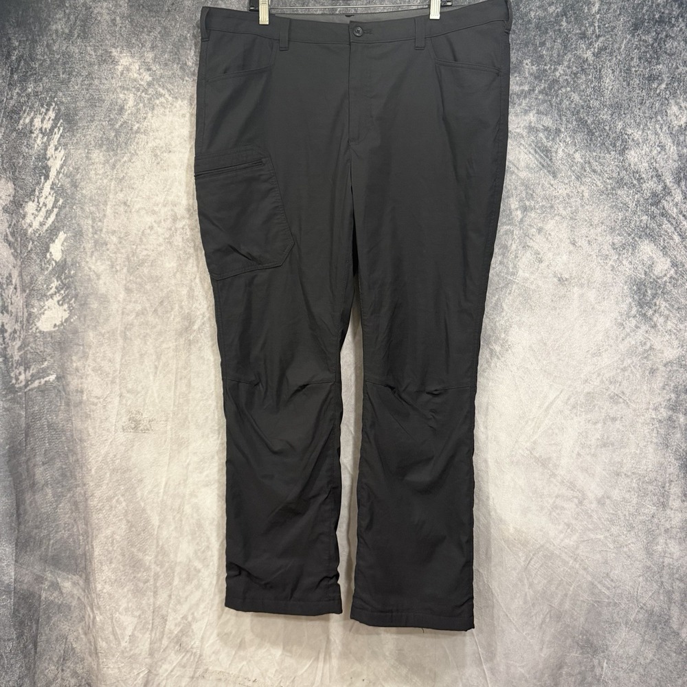 Eddie Bauer Men's 40x32 Black Fleece Lined Cargo Pants Stretch Outdoor Hiking